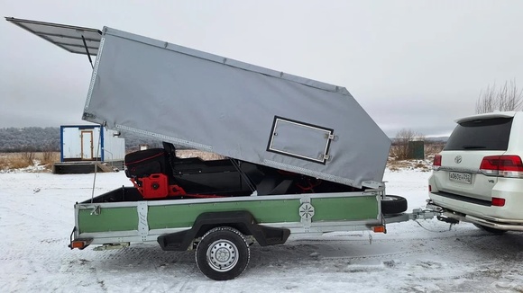 Прицеп VOYAGE Classic 2,7 Бортовой, с тентованным подъемным каркасом, окнами и задней дверью (ш. 1,65; д. 2,7) pitbikemarket.ru